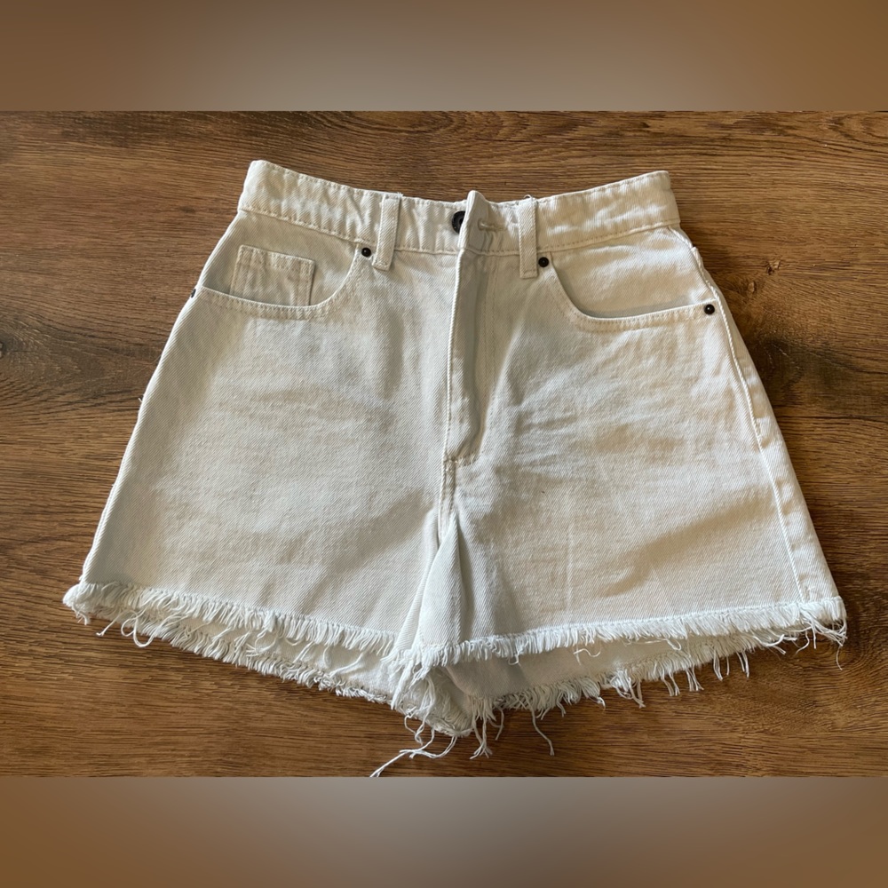 NEVER WORN Cotton On Denim Shorts